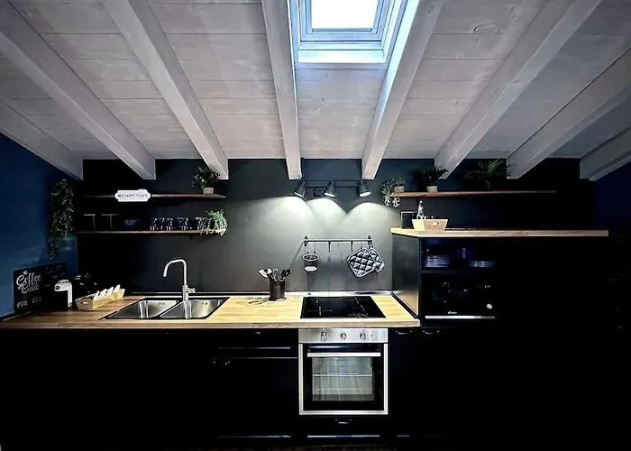 Апартаменты La Via Di Leonardo